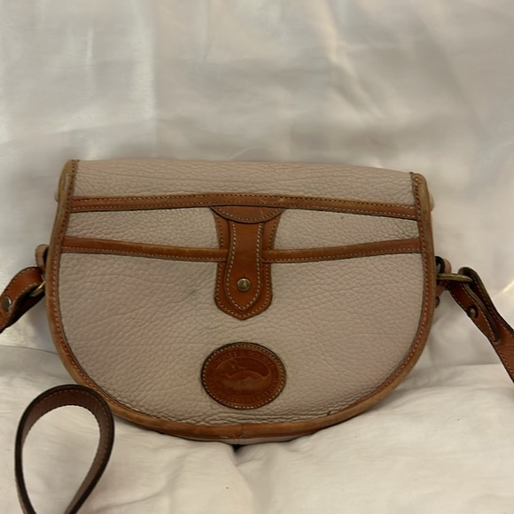 Used dooney and bourke purse - Picture 2 of 2